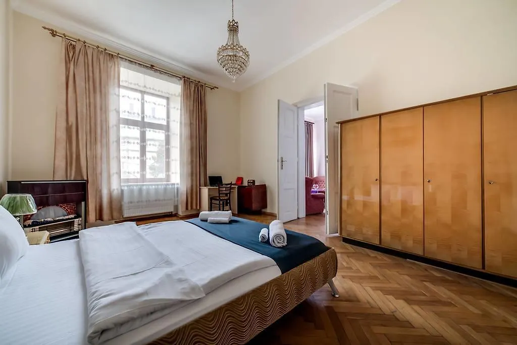 Romantic Apartaments Оn Valova Street Apartment Lviv Ukraine